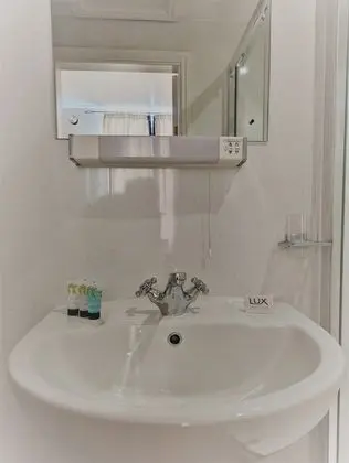 Deluxe İki Ayrı Yataklı Oda, Banyolu/Duşlu