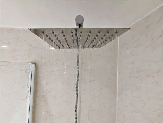 Deluxe Tek Büyük Yataklı Oda, Banyolu/Duşlu