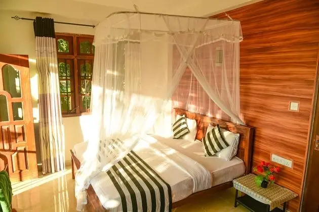 Deluxe Tek Büyük Yataklı Oda, 1 Büyük (Queen) Boy Yatak, Balkon, Tepe Manzaralı