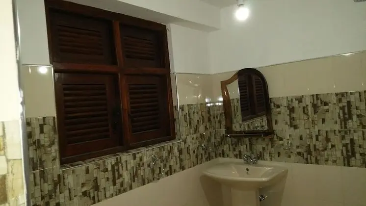 Deluxe Tek Büyük Yataklı Oda, 1 Büyük (Queen) Boy Yatak, Dağ Manzaralı, Zemin Kat