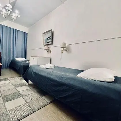 Üç Kişilik Oda, Ortak Banyo