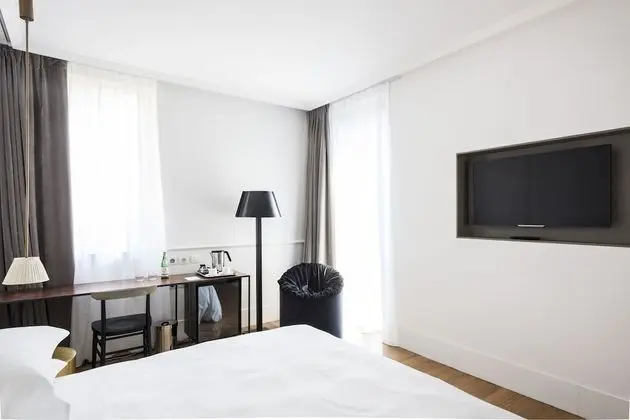 Superior Tek Büyük Yataklı Oda