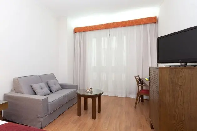 Superior Tek Büyük Yataklı Oda