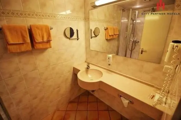 Tek Büyük Yataklı Oda (waterbed)