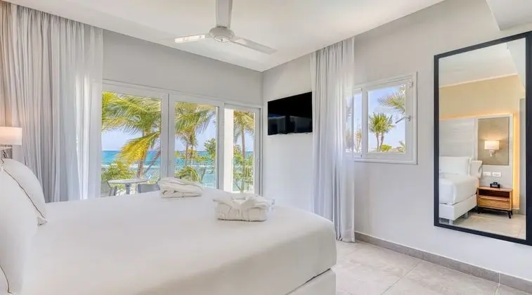 Senator Imperial One Bedroom Suite Ocean View