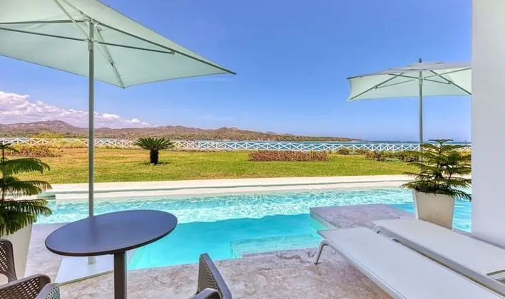 Senator Swim Up Suite Ocean View