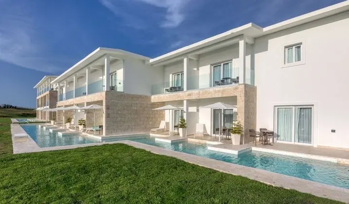 Senator Swim Up Suite Ocean View