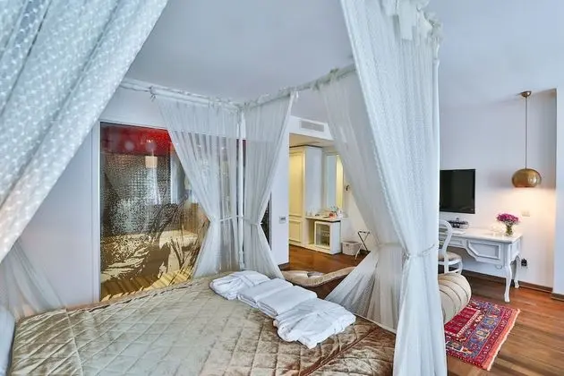 King Suite