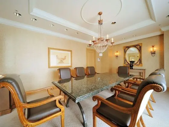 Royal Süit, Sigara İçilmez, Bahçe Manzaralı