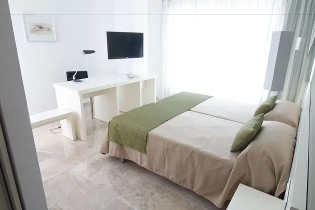 Tek Büyük veya İki Ayrı Yataklı Oda