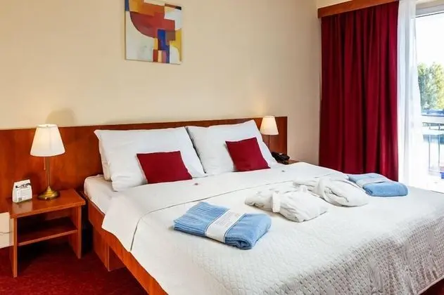 Apart Daire, Balkon, Göl Manzaralı