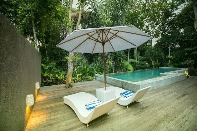 Classic 2 Bedrooms Pool Villa
