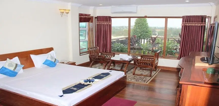 Deluxe Tek Büyük Yataklı Oda, Bahçe Manzaralı