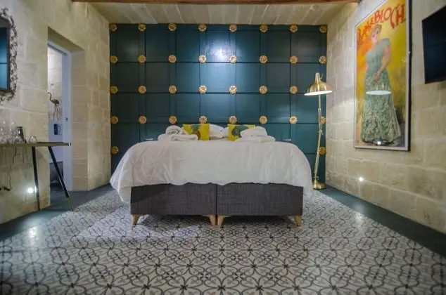 Romantic Tek Büyük veya İki Ayrı Yataklı Oda