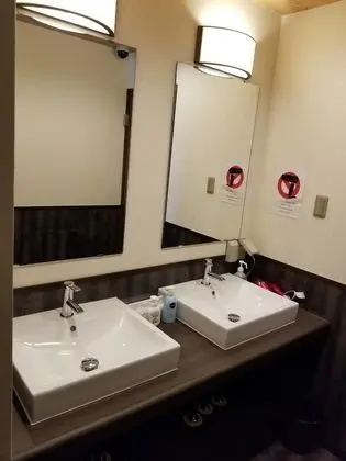 Ortak Ranzalı Oda, Sadece kadınlar için, Ortak Banyo (Upper Bunk)
