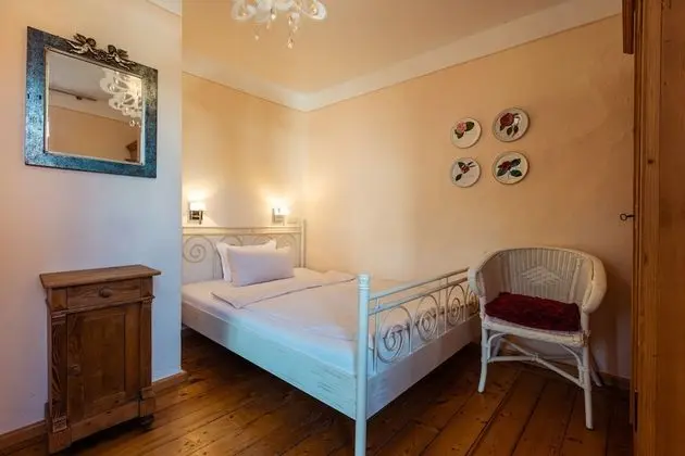 Ev, Özel Banyo, Nehir Manzaralı (Altes Winzerhaus)