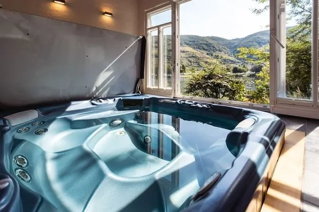 Ev, Özel Banyo, Nehir Manzaralı (Altes Winzerhaus)