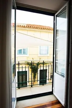 Comfort Tek Büyük veya İki Ayrı Yataklı Oda, Balkon