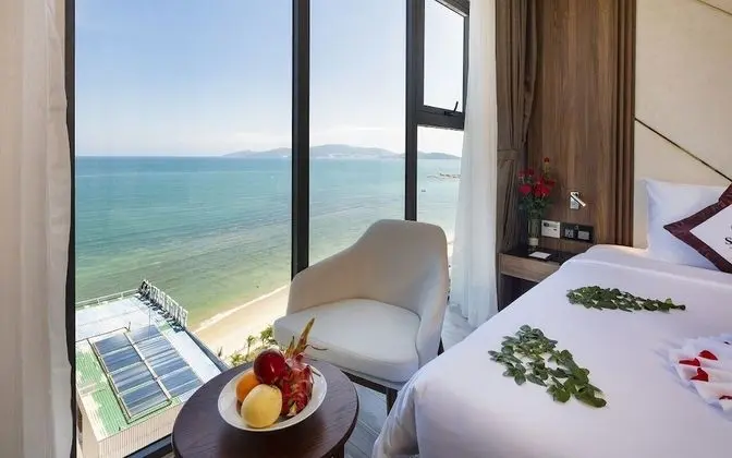 Deluxe Tek Büyük veya İki Ayrı Yataklı Oda, Deniz Manzaralı