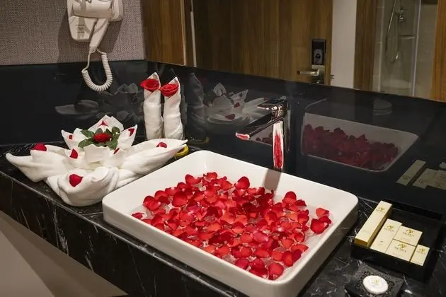 Deluxe Tek Büyük veya İki Ayrı Yataklı Oda, Deniz Manzaralı