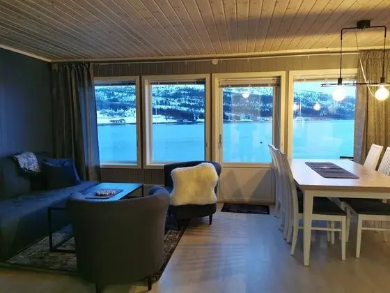 Kulübe, Sigara İçilmez