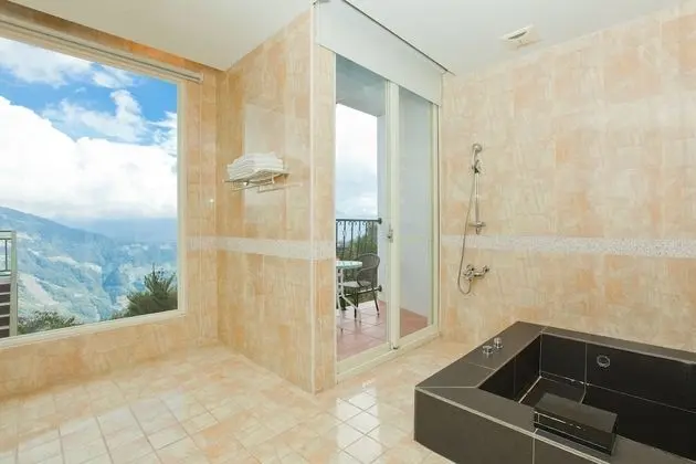 Deluxe Üç Kişilik Oda, Dağ Manzaralı (with balcony)