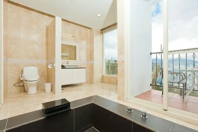 Deluxe Üç Kişilik Oda, Dağ Manzaralı (with balcony)