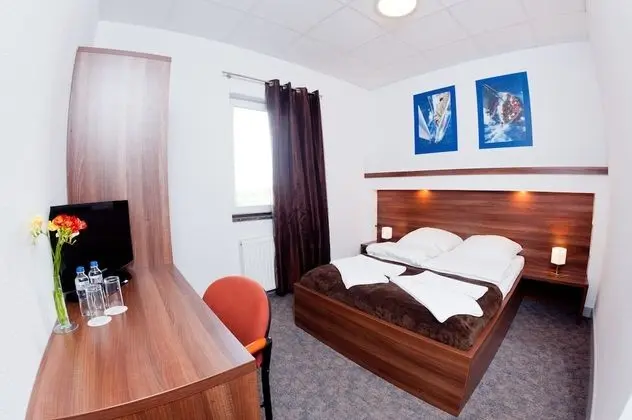 Basic Tek Büyük Yataklı Oda