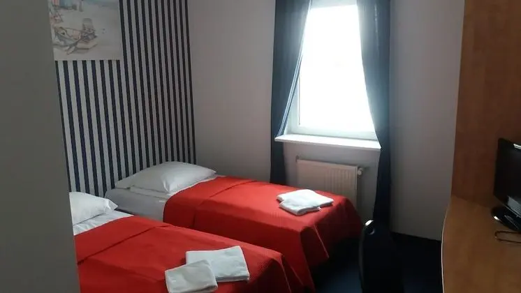 Comfort Tek Büyük Yataklı Oda (with separate beds)