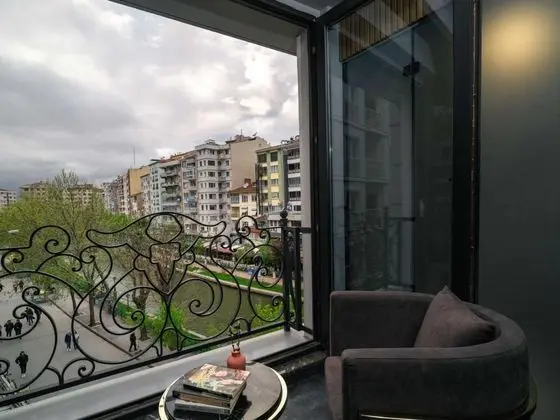 Deluxe Room, Nehir Manzaralı