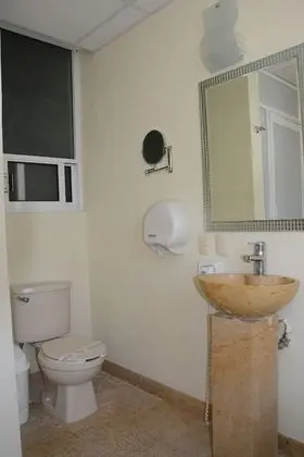 Standard Oda, Sıcak Su Havuzu