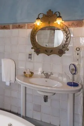 Superior Tek Büyük Yataklı Oda (King size con Jacuzzi)