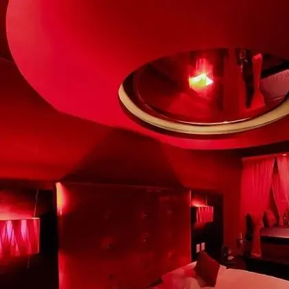 Superior Süit (Roja with Round Bed)