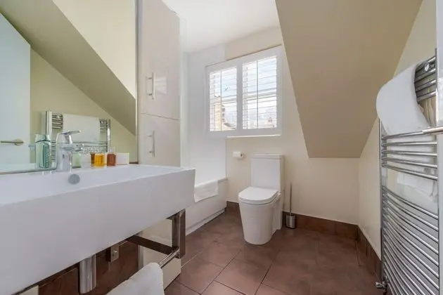 Ev (2 Bedrooms)
