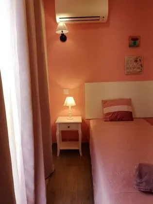 Tek Büyük veya İki Ayrı Yataklı Oda, Özel Banyo (True Love)