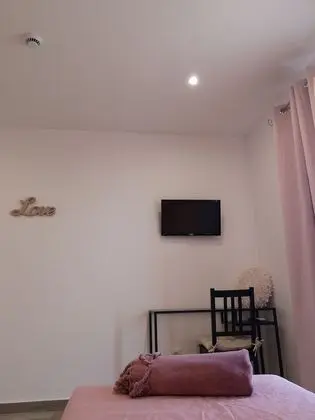 Tek Büyük veya İki Ayrı Yataklı Oda, Özel Banyo (True Love)