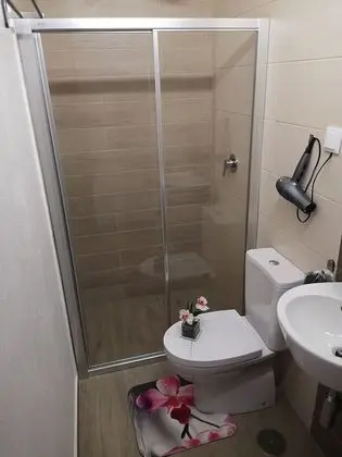 Tek Büyük veya İki Ayrı Yataklı Oda, Özel Banyo (True Love)