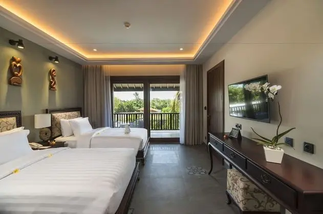 Süit, Havuz Manzaralı (Twin Bed 2 single beds)