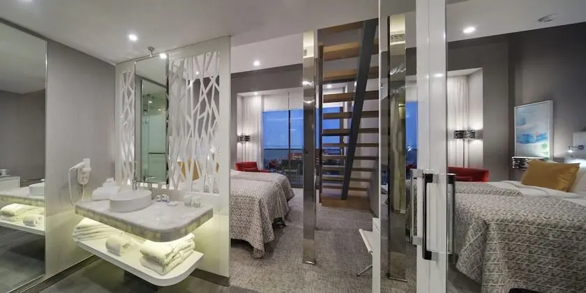 Duplex Suite 4 Person