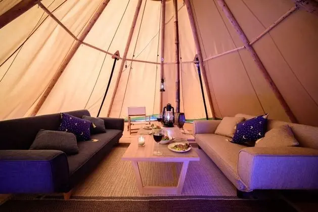 Kulübe (with Teepee, from age 7 years old)