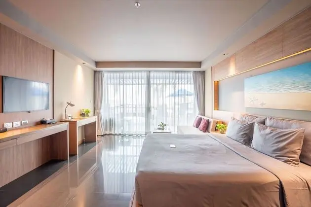 Deluxe Sea View Pool Access Room