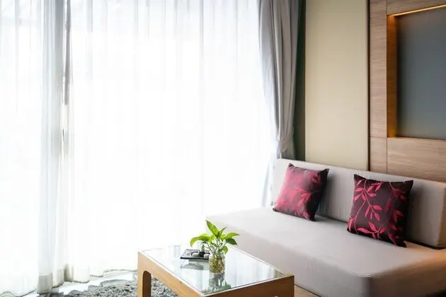 Deluxe Sea View Pool Access Room