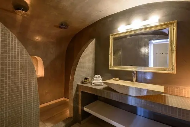 Luxury Süit, Kişiye Özel Havuzlu (Queen)