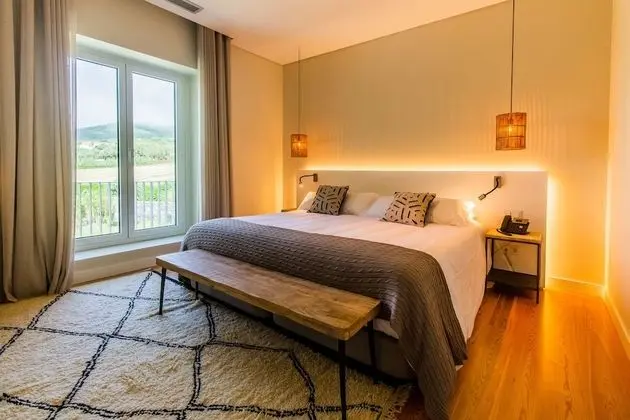 Tek Büyük veya İki Ayrı Yataklı Oda, Resort Manzaralı