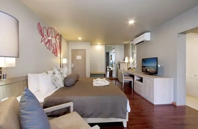 Deluxe Bungalow (Adults Only)