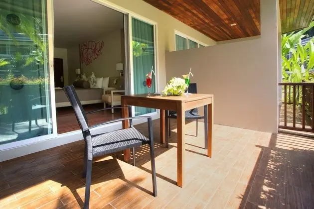 Deluxe Bungalow (Adults Only)