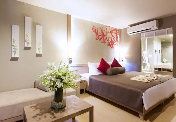 Grand Room (Deluxe) (Adults Only)
