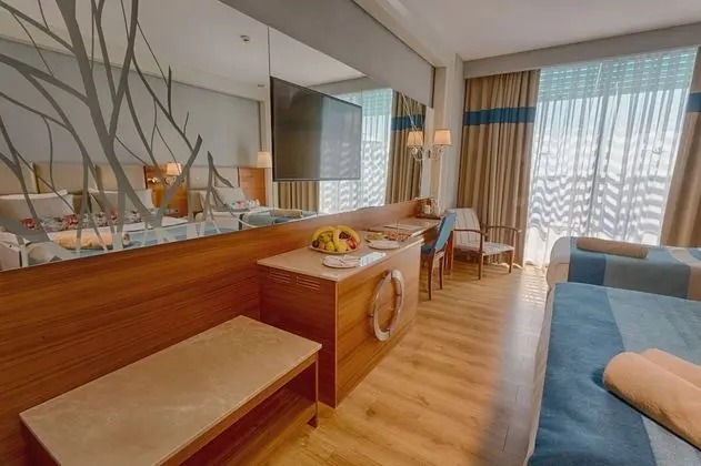 Standard Üç Kişilik Oda, Dağ Manzaralı
