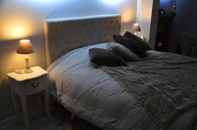 Tek Büyük Yataklı Oda, 1 Büyük (Queen) Boy Yatak, Sigara İçilmez