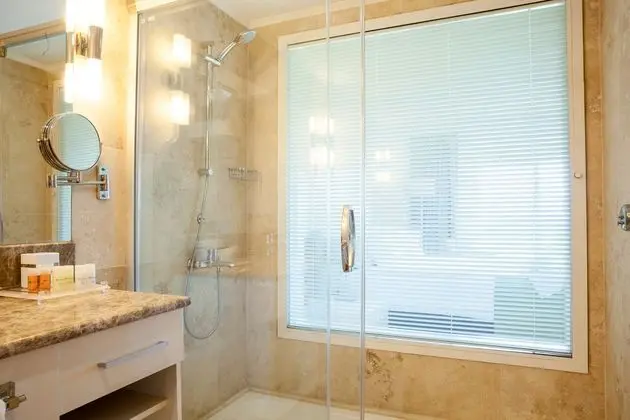 https://imagessl.etstur.com/files/images/hotelImages/test/TR/51165/l/STANDART-ODA-BANYO.jpg